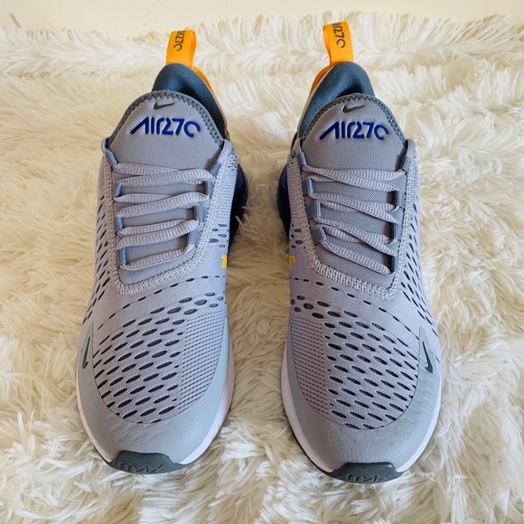 Nike Air Max 270 - Picture 3 of 8